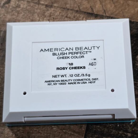 American Beauty Blush Perfect Cheek Color Palette .12oz Mirror #10 Rosy Cheeks - Picture 3 of 3